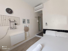 Private rooms near the beach center
